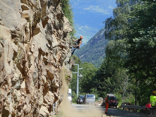 Gran_Paradiso_Roadworks