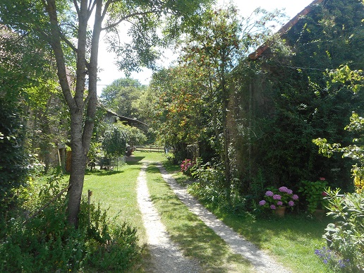 Paradise_Found_Camping_La_ Chassagne_ Ronnet (4)