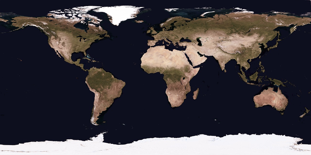 Mercator projection of earth to illustrate long term travel