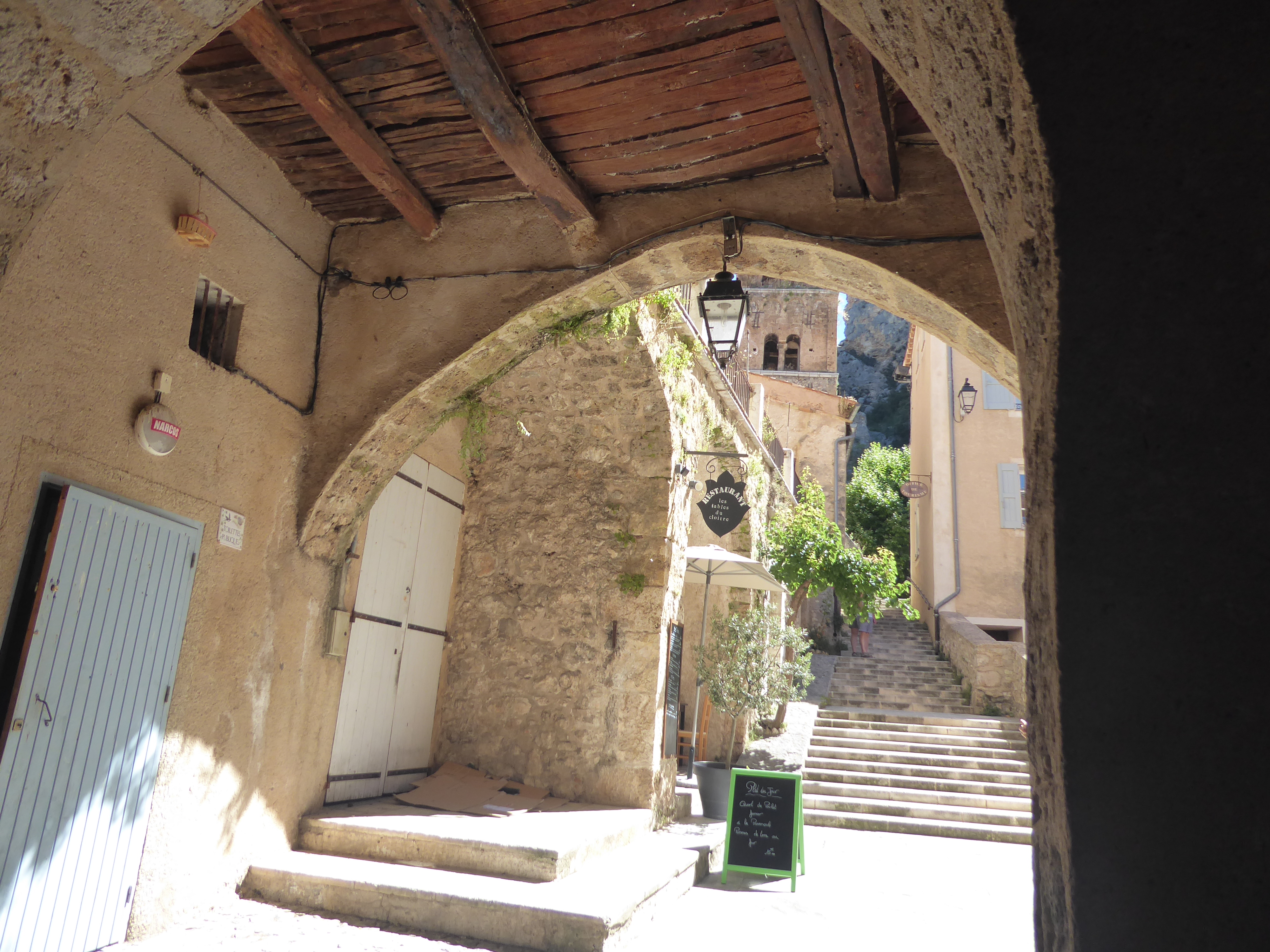 moustiers_sainte_marie_verdon